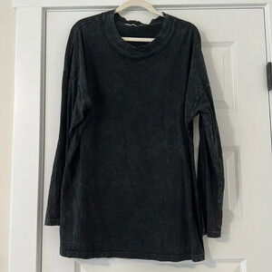 Charcoal long sleeve top